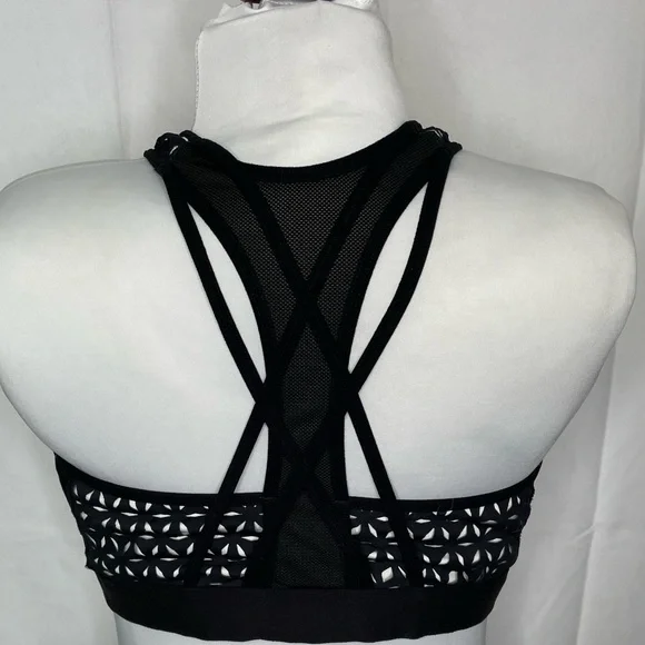 Victoria's Secret VSX Laser Cut Sports Bra | Size Large - Picture 6 of 7
